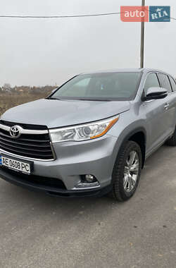 Внедорожник / Кроссовер Toyota Highlander 2014 в Днепре