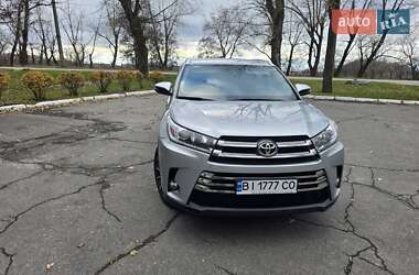 Внедорожник / Кроссовер Toyota Highlander 2019 в Кременчуге