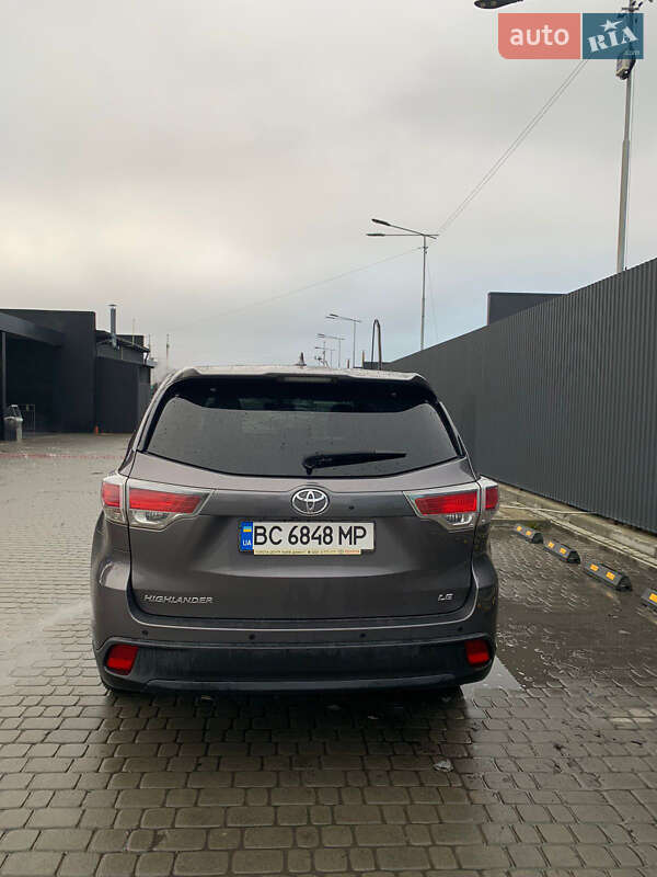 Внедорожник / Кроссовер Toyota Highlander 2015 в Львове