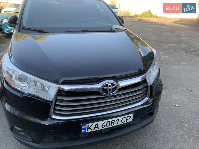 Позашляховик / Кросовер Toyota Highlander 2016 в Києві