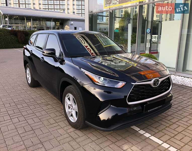 Позашляховик / Кросовер Toyota Highlander 2023 в Луцьку