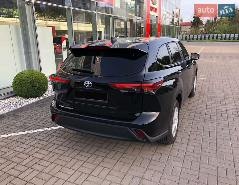 Позашляховик / Кросовер Toyota Highlander 2023 в Луцьку