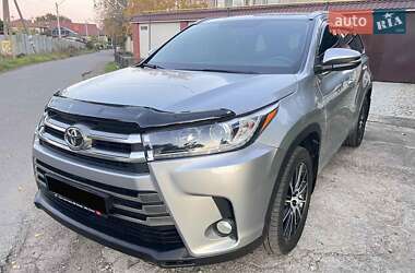 Внедорожник / Кроссовер Toyota Highlander 2017 в Одессе