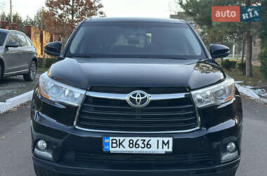 Позашляховик / Кросовер Toyota Highlander 2014 в Рівному