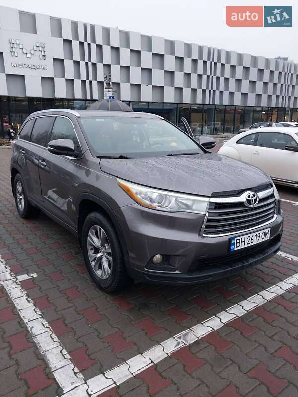 Позашляховик / Кросовер Toyota Highlander 2015 в Одесі