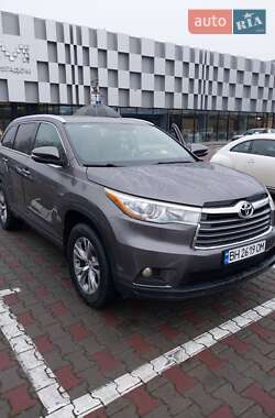 Позашляховик / Кросовер Toyota Highlander 2015 в Одесі