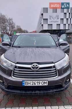 Позашляховик / Кросовер Toyota Highlander 2015 в Одесі