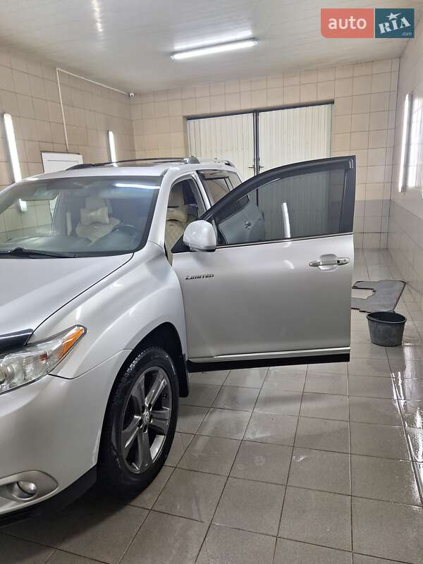 Позашляховик / Кросовер Toyota Highlander 2013 в Монастирищеві
