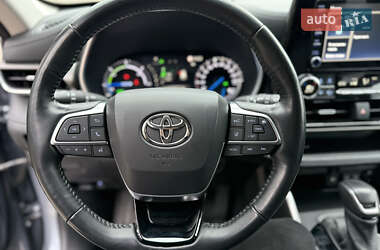 Внедорожник / Кроссовер Toyota Highlander 2021 в 