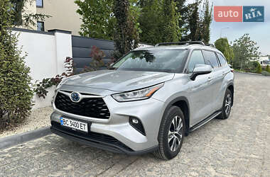 Позашляховик / Кросовер Toyota Highlander 2021 в Львові