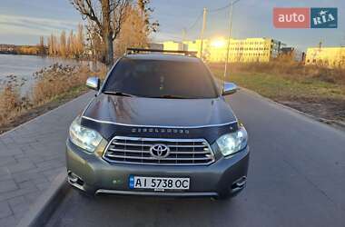 Внедорожник / Кроссовер Toyota Highlander 2010 в Киеве