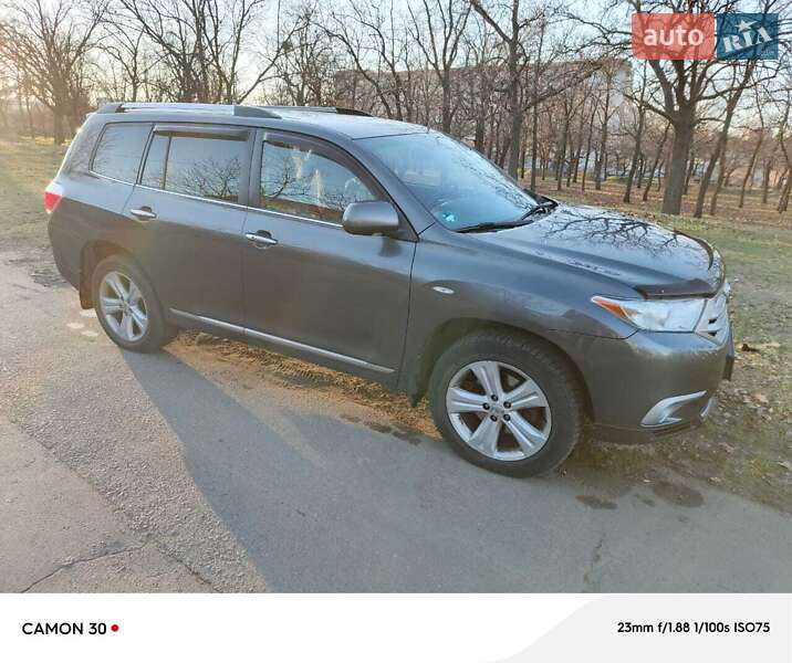 Внедорожник / Кроссовер Toyota Highlander 2013 в Николаеве фото 4 Внедорожник / Кроссовер Toyota Highlander 2013 в Николаеве