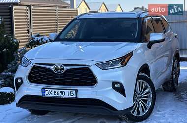 Позашляховик / Кросовер Toyota Highlander 2022 в Вінниці