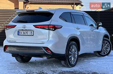 Позашляховик / Кросовер Toyota Highlander 2022 в Вінниці