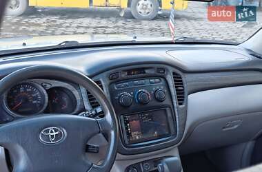 Позашляховик / Кросовер Toyota Highlander 2003 в Чернівцях