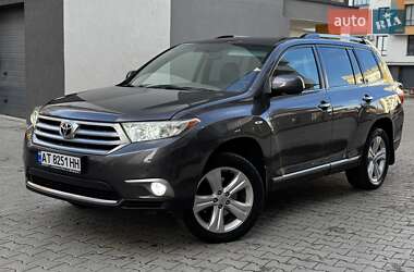 Позашляховик / Кросовер Toyota Highlander 2011 в Івано-Франківську