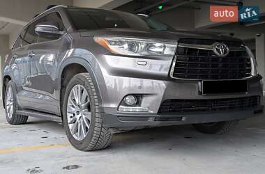 Позашляховик / Кросовер Toyota Highlander 2014 в Києві