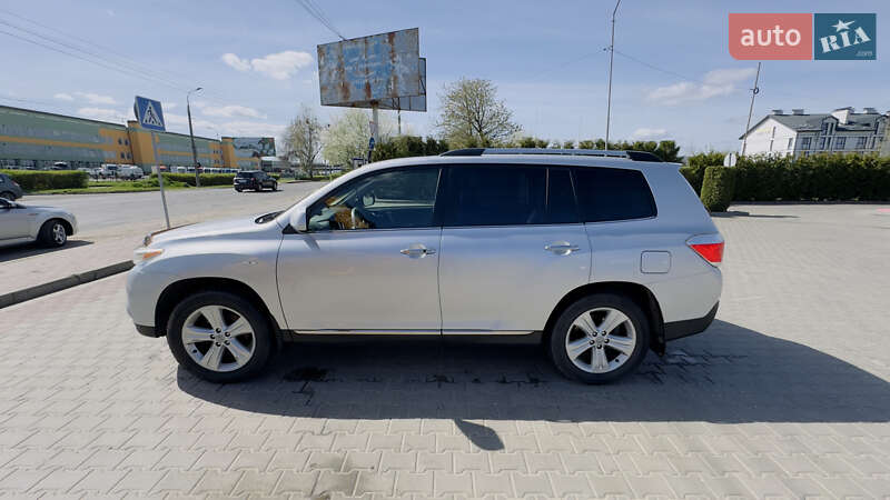 Внедорожник / Кроссовер Toyota Highlander 2011 в Львове