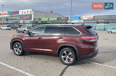 Внедорожник / Кроссовер Toyota Highlander 2015 в Киеве