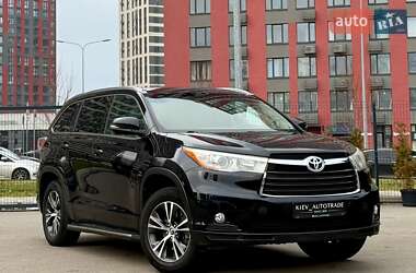 Внедорожник / Кроссовер Toyota Highlander 2016 в Киеве