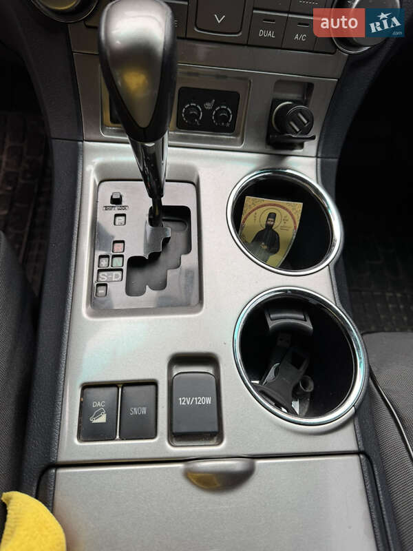 Внедорожник / Кроссовер Toyota Highlander 2011 в Ахтырке фото 58 Внедорожник / Кроссовер Toyota Highlander 2011 в Ахтырке