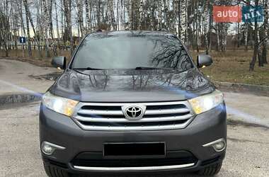 Позашляховик / Кросовер Toyota Highlander 2013 в Охтирці