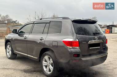 Позашляховик / Кросовер Toyota Highlander 2013 в Охтирці