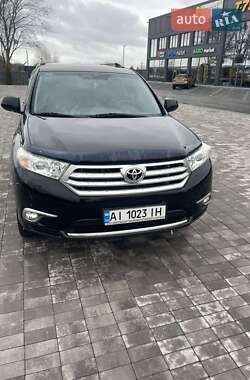 Позашляховик / Кросовер Toyota Highlander 2012 в Макарові