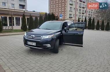 Внедорожник / Кроссовер Toyota Highlander 2010 в 