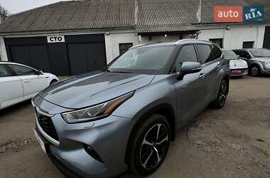 Позашляховик / Кросовер Toyota Highlander 2020 в 