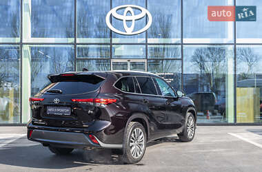 Позашляховик / Кросовер Toyota Highlander 2020 в Дніпрі