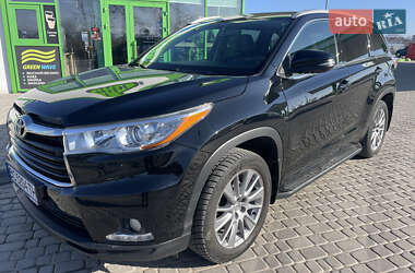 Внедорожник / Кроссовер Toyota Highlander 2014 в Золочеве