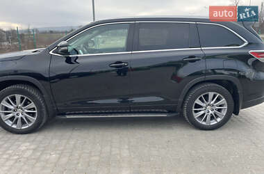 Внедорожник / Кроссовер Toyota Highlander 2014 в Золочеве