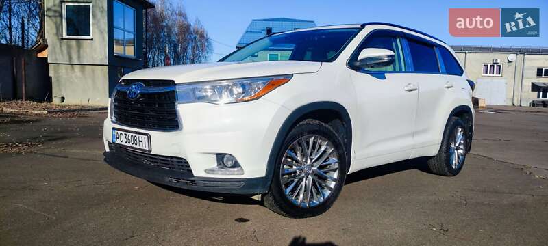 Toyota Highlander 2016