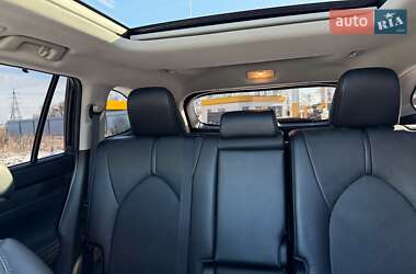 Внедорожник / Кроссовер Toyota Highlander 2022 в 