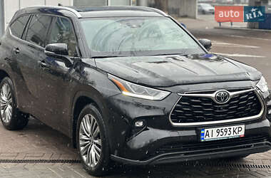 Позашляховик / Кросовер Toyota Highlander 2020 в Києві