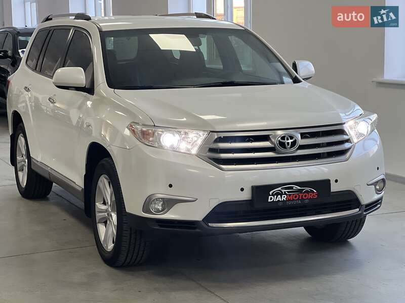 Внедорожник / Кроссовер Toyota Highlander 2012 в Полтаве