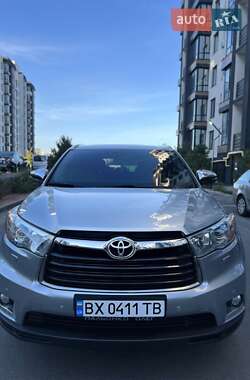 Внедорожник / Кроссовер Toyota Highlander 2014 в Хмельницком