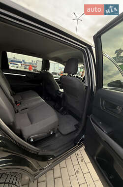 Внедорожник / Кроссовер Toyota Highlander 2016 в 