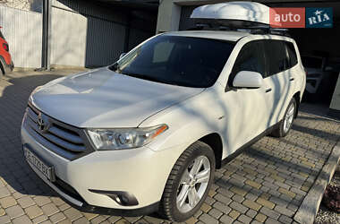 Позашляховик / Кросовер Toyota Highlander 2011 в Чернівцях