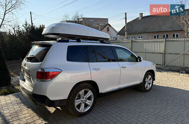 Позашляховик / Кросовер Toyota Highlander 2011 в Чернівцях