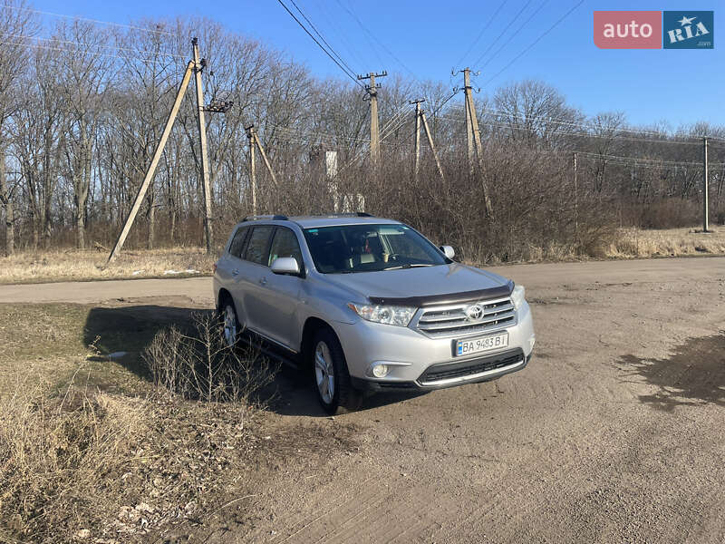 Позашляховик / Кросовер Toyota Highlander 2012 в Бобринці