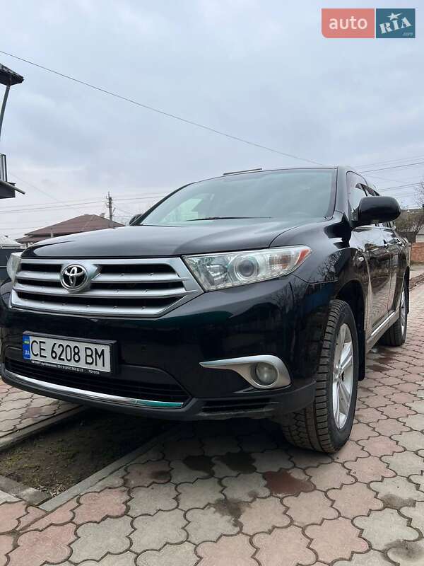 Внедорожник / Кроссовер Toyota Highlander 2013 в Черновцах