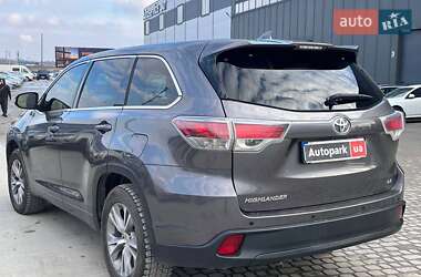 Позашляховик / Кросовер Toyota Highlander 2015 в Львові