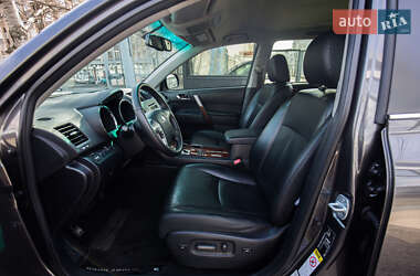 Внедорожник / Кроссовер Toyota Highlander 2011 в Киеве