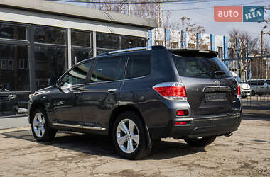 Внедорожник / Кроссовер Toyota Highlander 2011 в Киеве