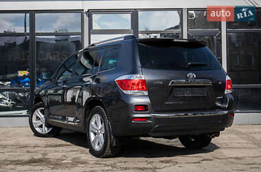 Внедорожник / Кроссовер Toyota Highlander 2011 в Киеве