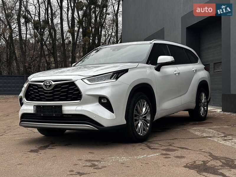 Позашляховик / Кросовер Toyota Highlander 2024 в Києві