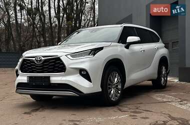 Позашляховик / Кросовер Toyota Highlander 2024 в Києві