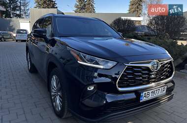 Внедорожник / Кроссовер Toyota Highlander 2022 в Виннице